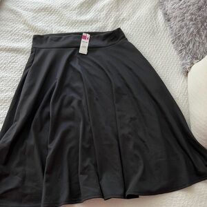 Agnes & Dora Black skirt